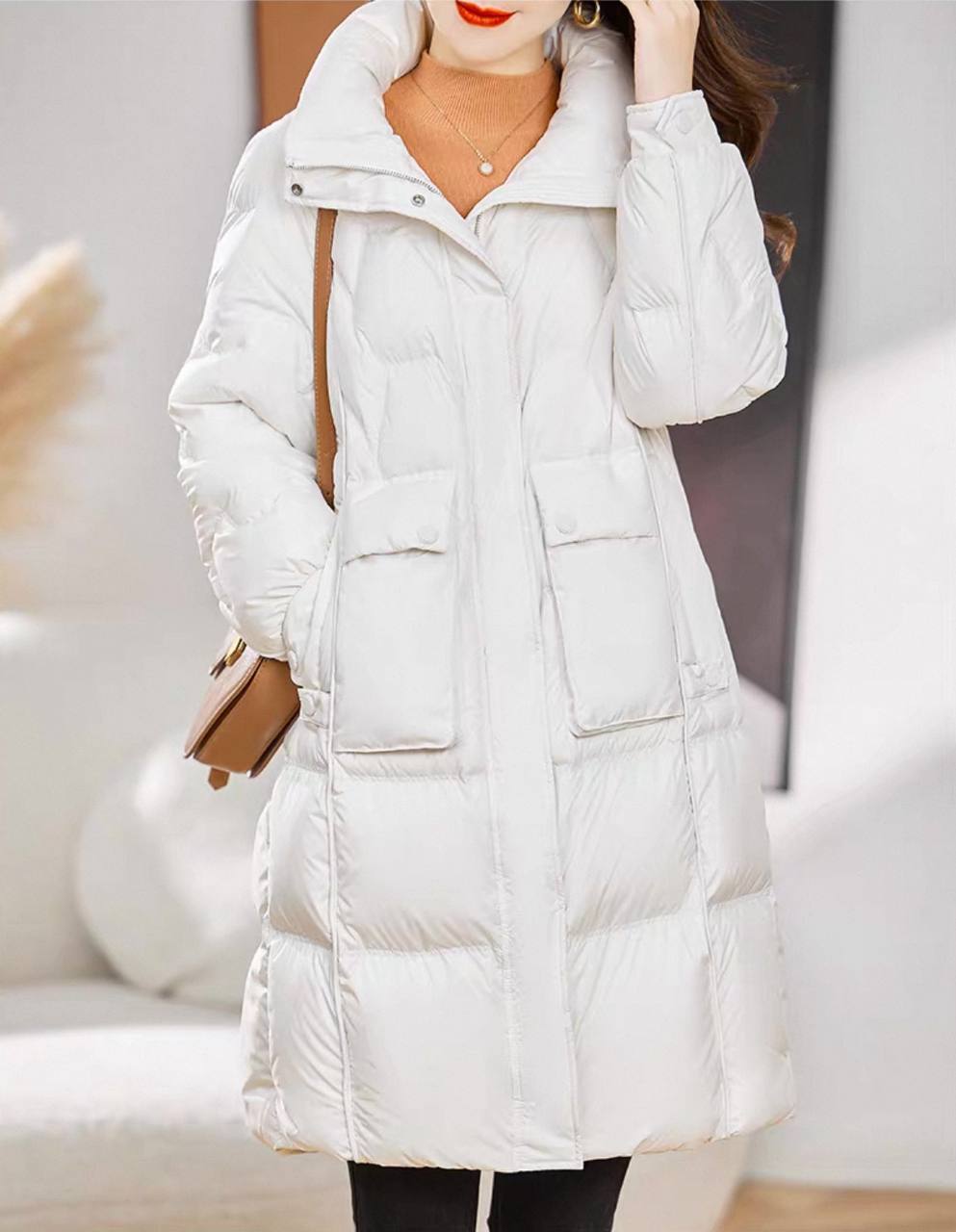 Fashionable loose mid-length women's white duck down jacket