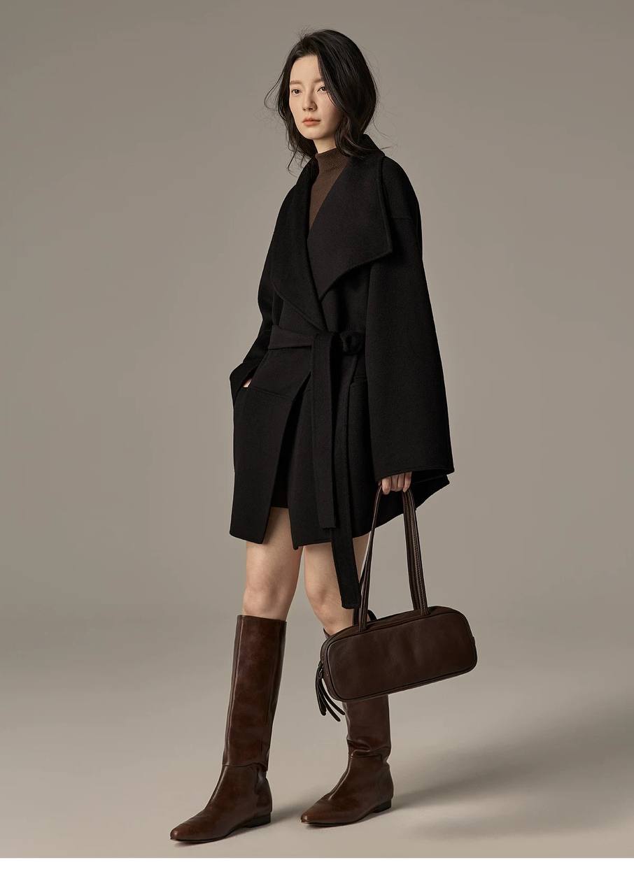 Fashion short double-faced cashmere black coat 