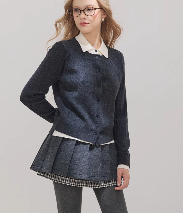 Two polo collar long sleeved knitted cardigans for women's autumn fashion fashio